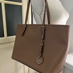 Michael Kors Tote
